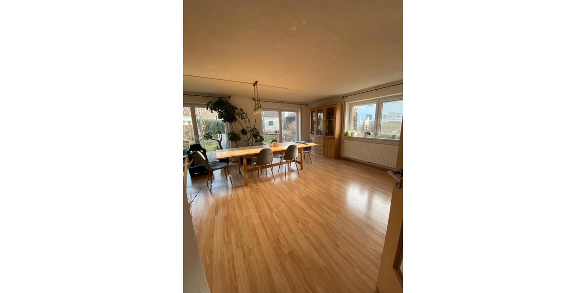 Etagenwohnung Burgrieden - 1 Zimmer, 200 m&sup2;, 500&euro; | Angebot:25366418