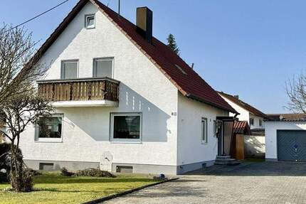 Haus Pfaffenhofen an der Roth / Berg Berg - 6 Zimmer, 128 m&sup2;, 380.000&euro; | Angebot:25896126