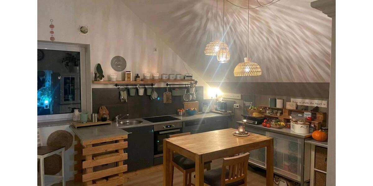 Dachgeschoßwohnung Neuburg an der Kammel - 2 Zimmer, 85 m&sup2;, 850&euro; | Angebot:25842122