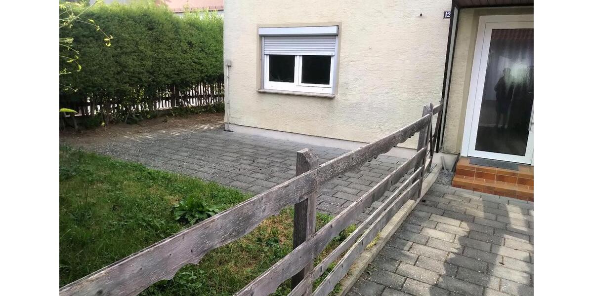 Etagenwohnung Illertissen - 4.5 Zimmer, 105 m&sup2;, 1.400&euro; | Angebot:26635837