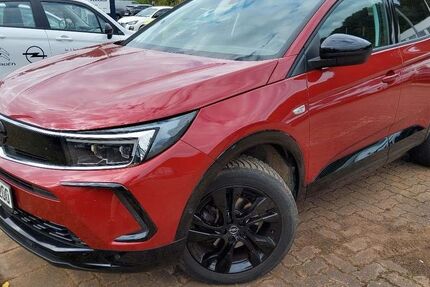 Opel Grandland (X) 33.300 km 22.490 &euro; Ulm 89073