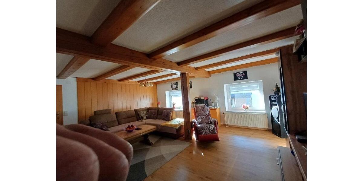 Einfamilienhaus Ehingen (Donau) - 9 Zimmer, 165 m&sup2;, 310.000&euro; | Angebot:26145080