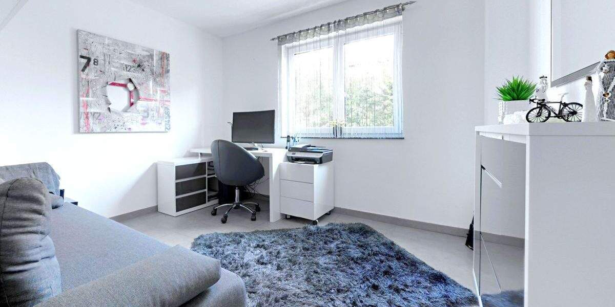 Einfamilienhaus Laupheim - 8 Zimmer, 255 m&sup2;, 1.199.000&euro; | Angebot:25693602