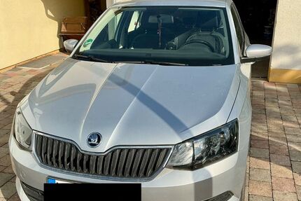 Skoda Fabia 65.100 km 9.890 &euro; Pfaffenhofen 89284