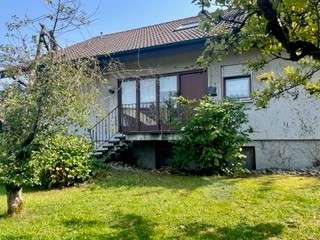 Haus Laichingen - 6.5 Zimmer, 178 m&sup2;, 479.000&euro; | Angebot:25125626