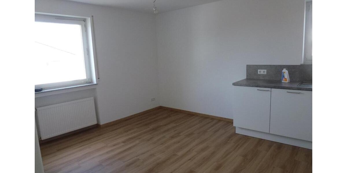 Etagenwohnung Neu-Ulm Burlafingen - 4.5 Zimmer, 101 m&sup2;, 1.150&euro; | Angebot:26045100
