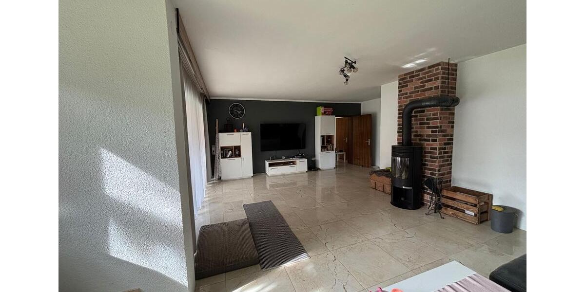 Einfamilienhaus Vöhringen - 5 Zimmer, 150 m&sup2;, 1.700&euro; | Angebot:26581262