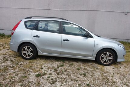 Hyundai i30 127.000 km 1.990 &euro; Neu-Ulm 89231