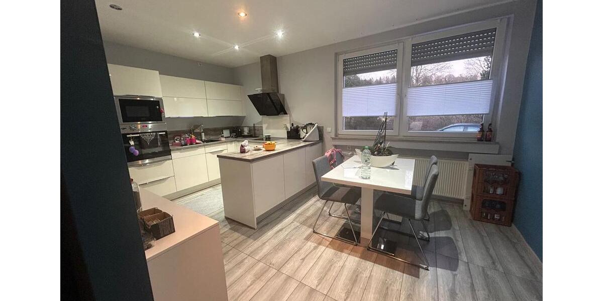 Erdgeschoßwohnung Amstetten - 4 Zimmer, 130 m&sup2;, 1.600&euro; | Angebot:25311195