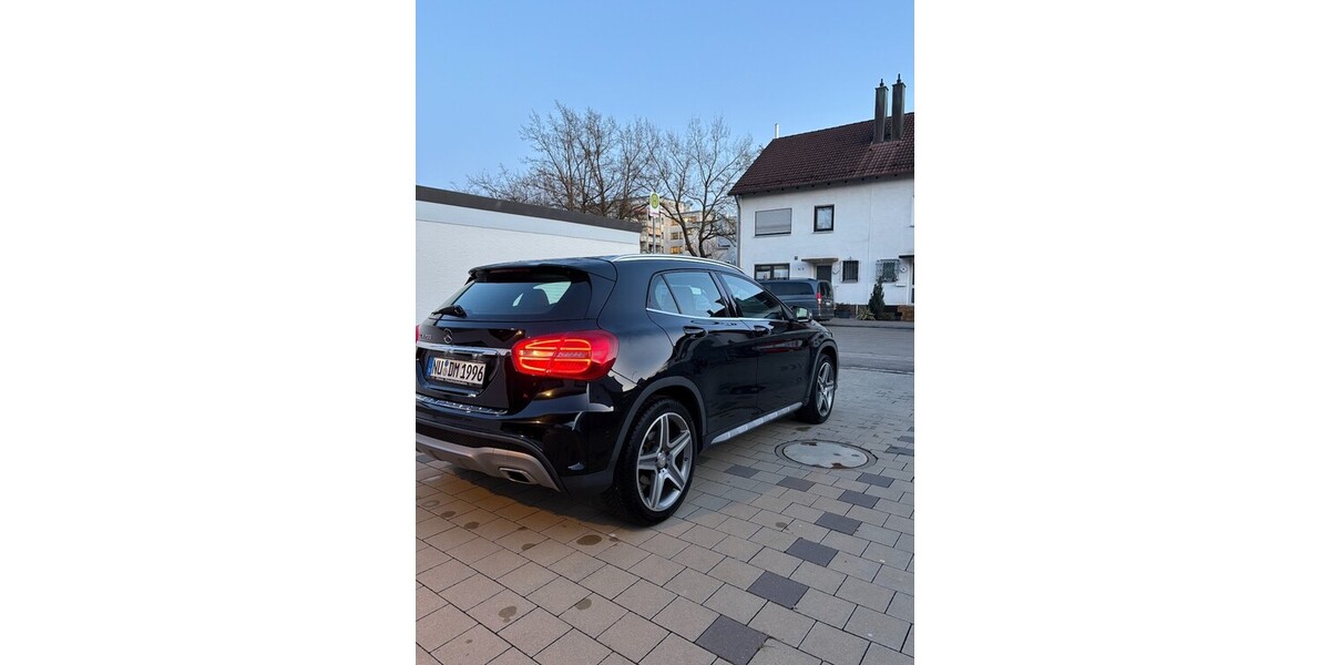 Mercedes-Benz GLA-Klasse 144.000 km 16.600 &euro; Neu-Ulm 89210