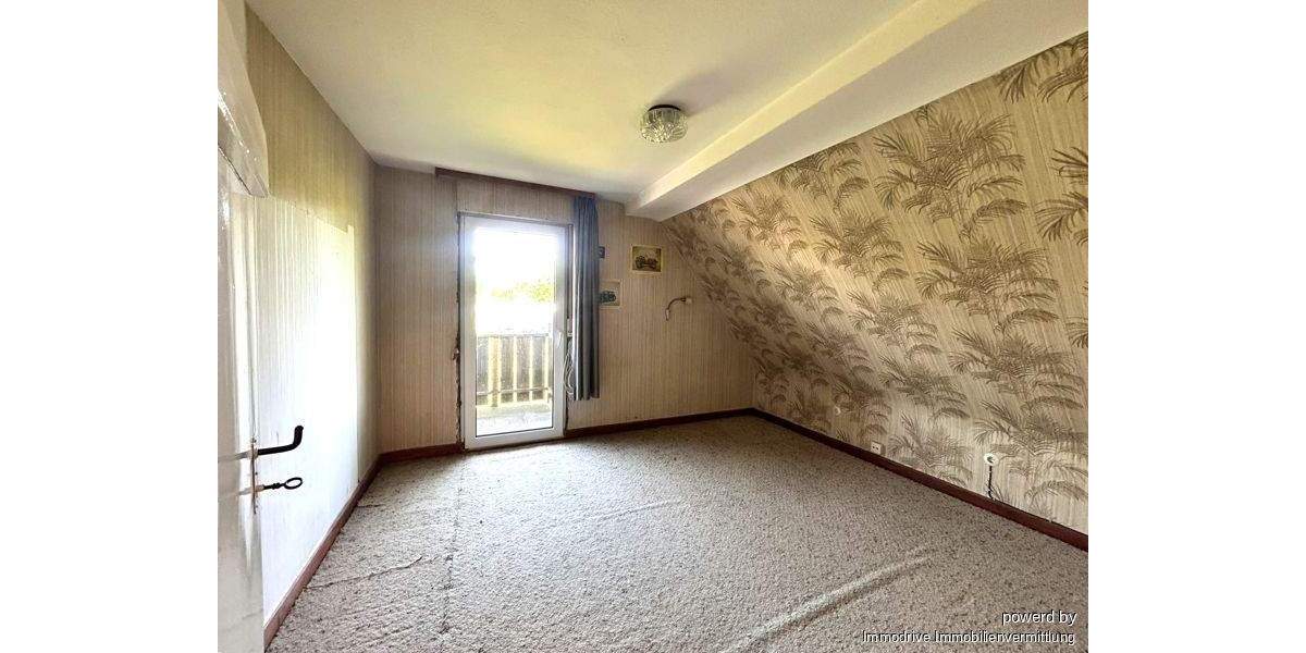 Doppelhaushälfte Laichingen-Feldstetten Feldstetten - 9 Zimmer, 168 m&sup2;, 249.000&euro; | Angebot:25672482