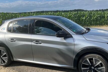 Peugeot e-208 36.000 km 16.800 &euro; Ulm 89079