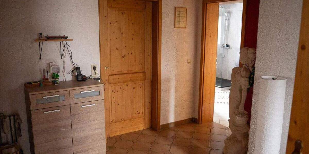 Einfamilienhaus Laichingen Suppingen - 7 Zimmer, 180 m&sup2;, 629.000&euro; | Angebot:25720674