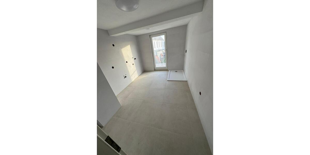 Dachgeschoßwohnung Ehingen (Donau) - 3.5 Zimmer, 90 m&sup2;, 1.000&euro; | Angebot:26670354