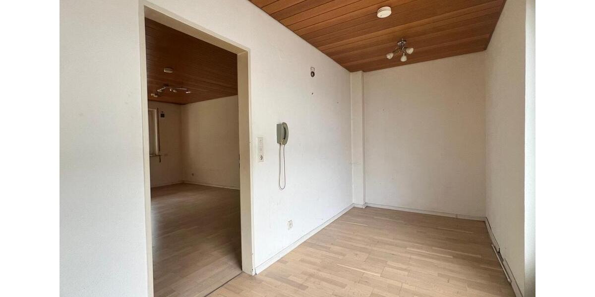 Erdgeschoßwohnung Günzburg - 2.5 Zimmer, 68 m&sup2;, 190.000&euro; | Angebot:25537508