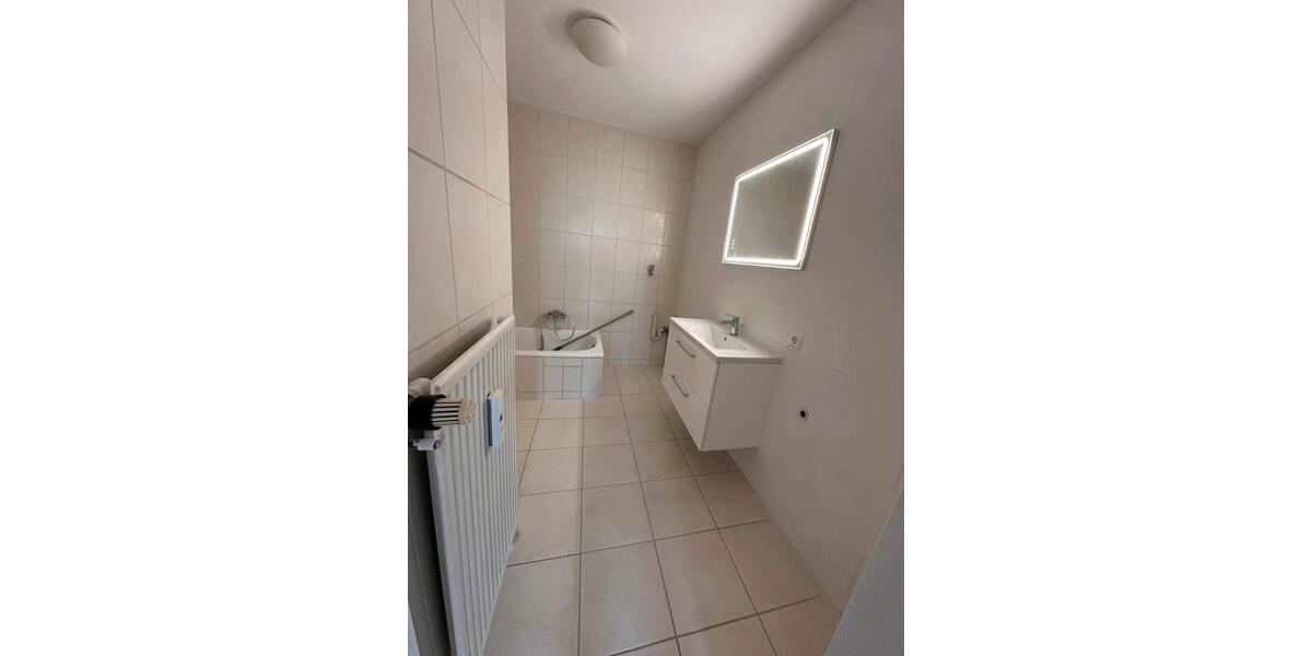 Etagenwohnung Neu-Ulm Ludwigsfeld - 3 Zimmer, 80 m&sup2;, 1.330&euro; | Angebot:25650970