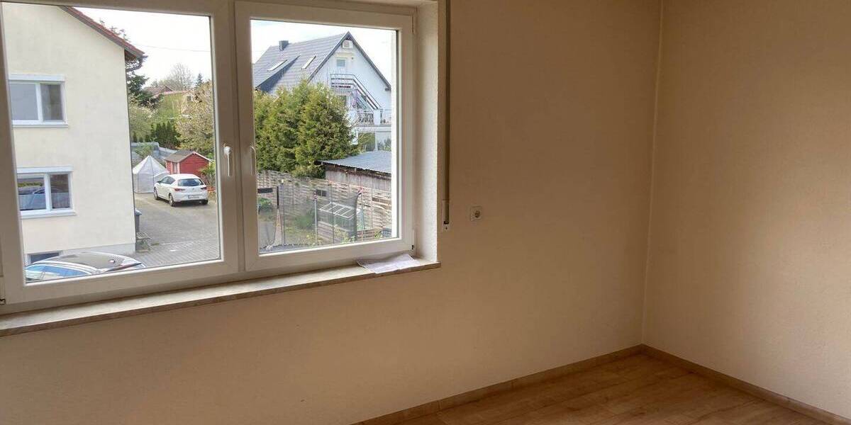 Etagenwohnung Unterroth - 4 Zimmer, 105 m&sup2;, 750&euro; | Angebot:26274080