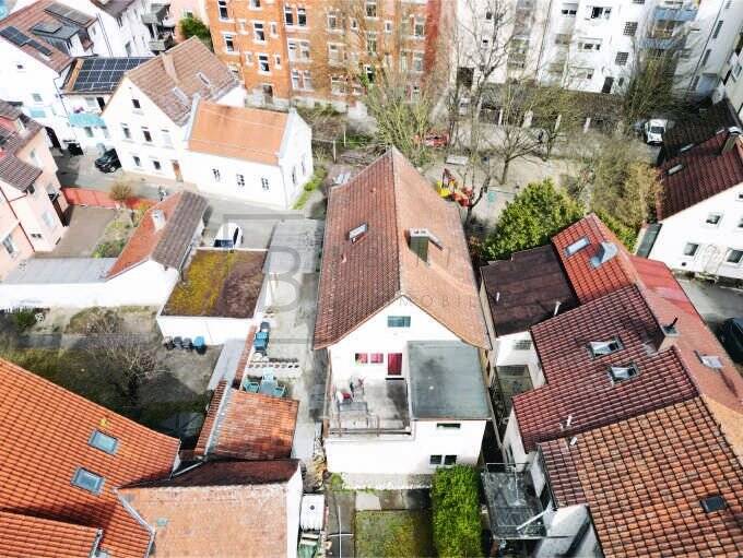 Mehrfamilienhaus, Wohnhaus Neu-Ulm Stadtmitte - 9 Zimmer, 260 m&sup2;, 1.040.000&euro; | Angebot:25702925