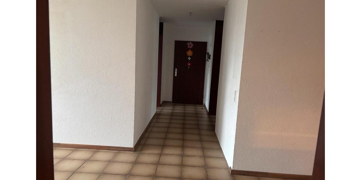 Etagenwohnung Ulm Söflingen - 4 Zimmer, 105 m&sup2;, 590&euro; | Angebot:25378382