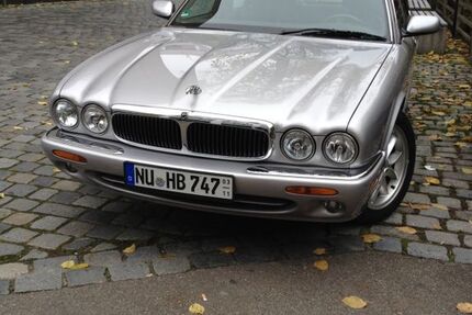 Jaguar XJ8 102.682 km 9.900 &euro; Neu-Ulm 89233