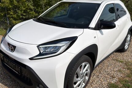 Toyota Aygo (X) 11.694 km 14.990 &euro; Ehingen 89584