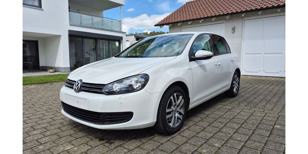 VW Golf 82.000 km 7.950 &euro; Altenstadt 89281