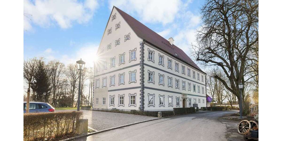 Etagenwohnung Erbach - 6 Zimmer, 160 m&sup2;, 1.800&euro; | Angebot:25887024