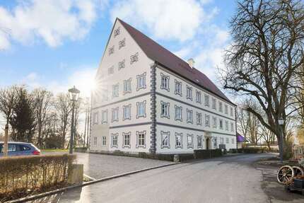 Wohnung Erbach - 6 Zimmer, 160 m&sup2;, 1.800&euro; | Angebot:25887024