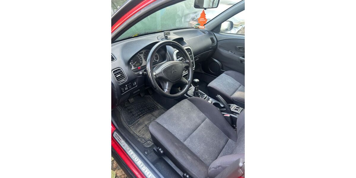 Mitsubishi Carisma 185.000 km 1.500 &euro; Ehingen 89584