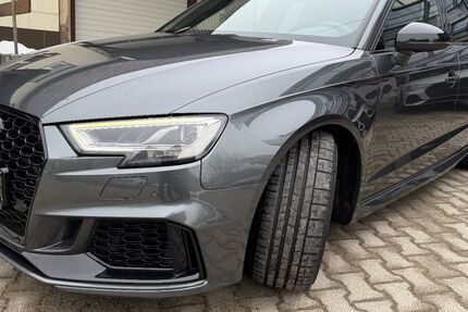 Audi RS3 96.396 km 39.984 &euro; Ulm 89079