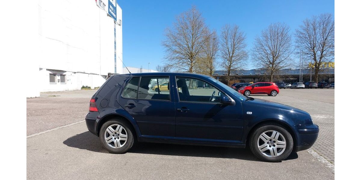 VW Golf 96.900 km 4.990 &euro; Neu-Ulm 89231