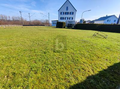 PLATZ AN ORTSRANDLAGE, LÄNDLICH, IDYLLISCH, RUHIG - Grundstück Nersingen | Angebot:26230371