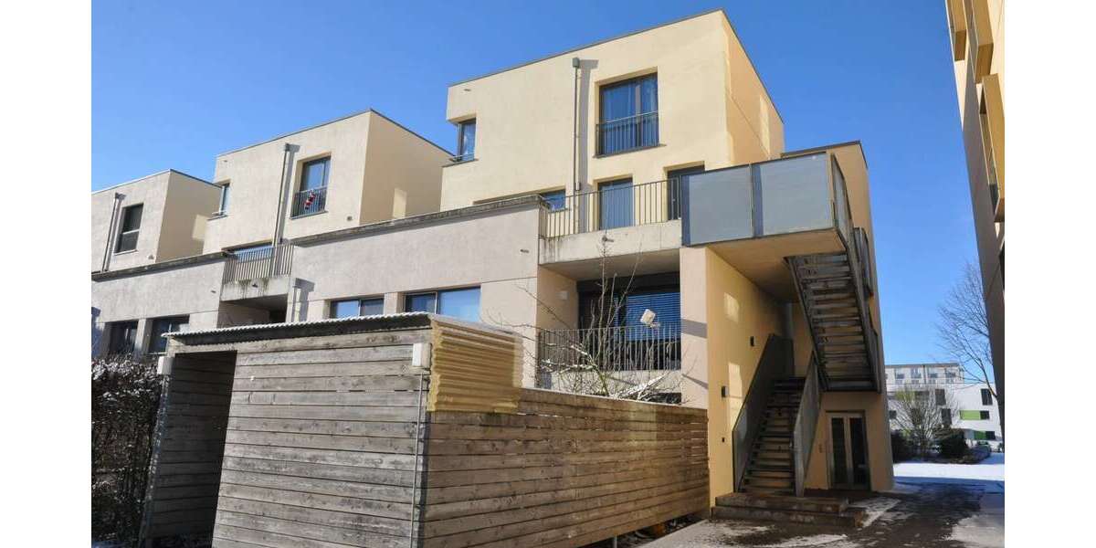 Einfamilienhaus Neu-Ulm Ulm - 9 Zimmer, 255 m&sup2;, 990.000&euro; | Angebot:26041221