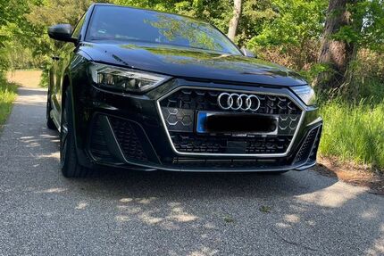 Audi A1 71.000 km 21.900 &euro; Kammeltal OT Behlingen 89358
