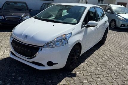 Peugeot 208 105.500 km 4.490 &euro; Leipheim 89340