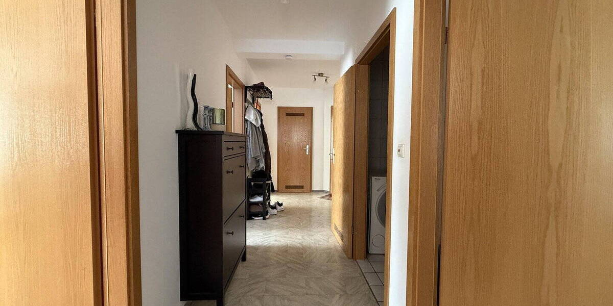 Etagenwohnung Illertissen - 4 Zimmer, 94 m&sup2;, 298.000&euro; | Angebot:26203903