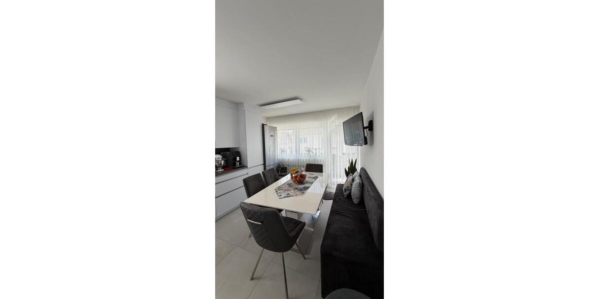 Etagenwohnung Schnürpflingen - 4 Zimmer, 100 m&sup2;, 290.000&euro; | Angebot:26957514