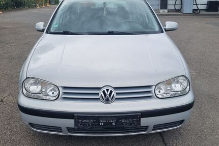 VW Golf 266.569 km 950 &euro; Neu-Ulm 89231