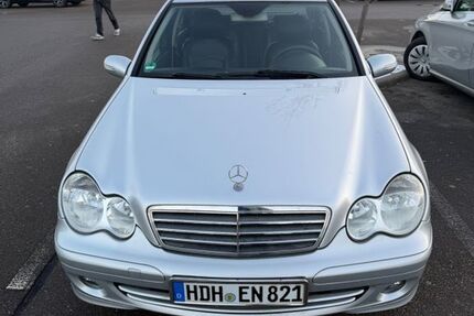 Mercedes-Benz 220 350.000 km 2.500 &euro; Gerstetten 89547