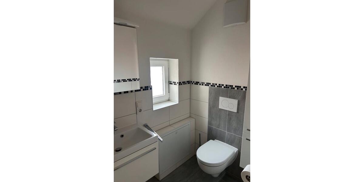 Etagenwohnung Nellingen - 4 Zimmer, 185 m&sup2;, 1.950&euro; | Angebot:24653845