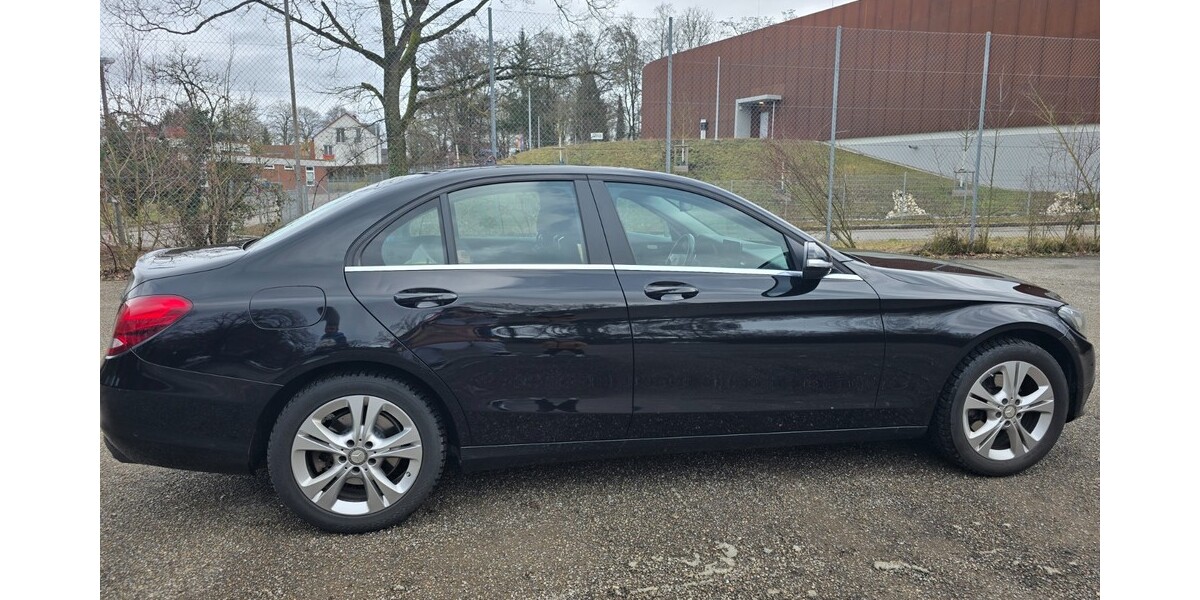 Mercedes-Benz C 200 193.000 km 10.000 &euro; Ulm 89073