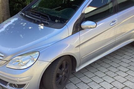 Mercedes-Benz B 200 199.348 km 2.999 &euro; Öpfingen 89614