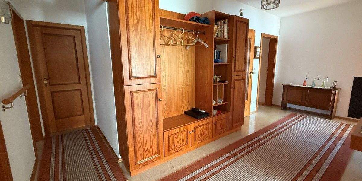 Einfamilienhaus Illertissen-Au Au - 6 Zimmer, 170 m&sup2;, 499.000&euro; | Angebot:25742835