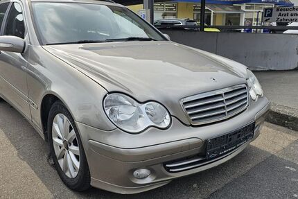 Mercedes-Benz C 200 221.517 km 5.999 &euro; Geislingen an der Steige 73312
