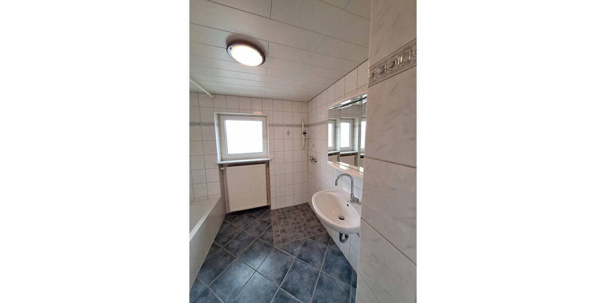 Mehrfamilienhaus, Wohnhaus Neu-Ulm Burlafingen - 4 Zimmer, 160 m&sup2;, 469.000&euro; | Angebot:26113085