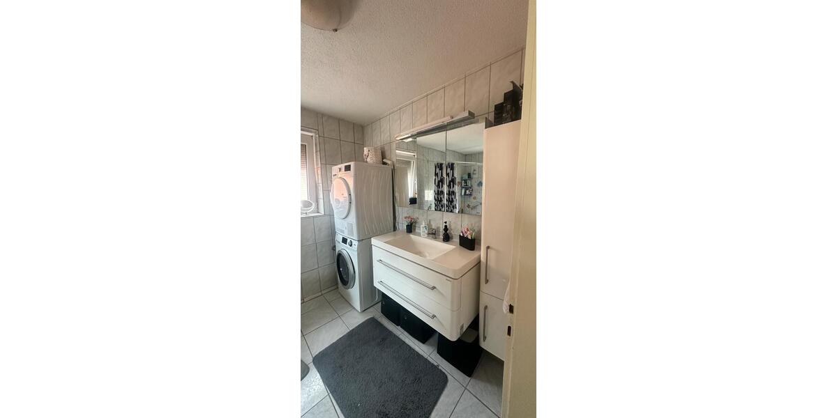 Erdgeschoßwohnung Laichingen - 4 Zimmer, 95 m&sup2;, 1.050&euro; | Angebot:26022413