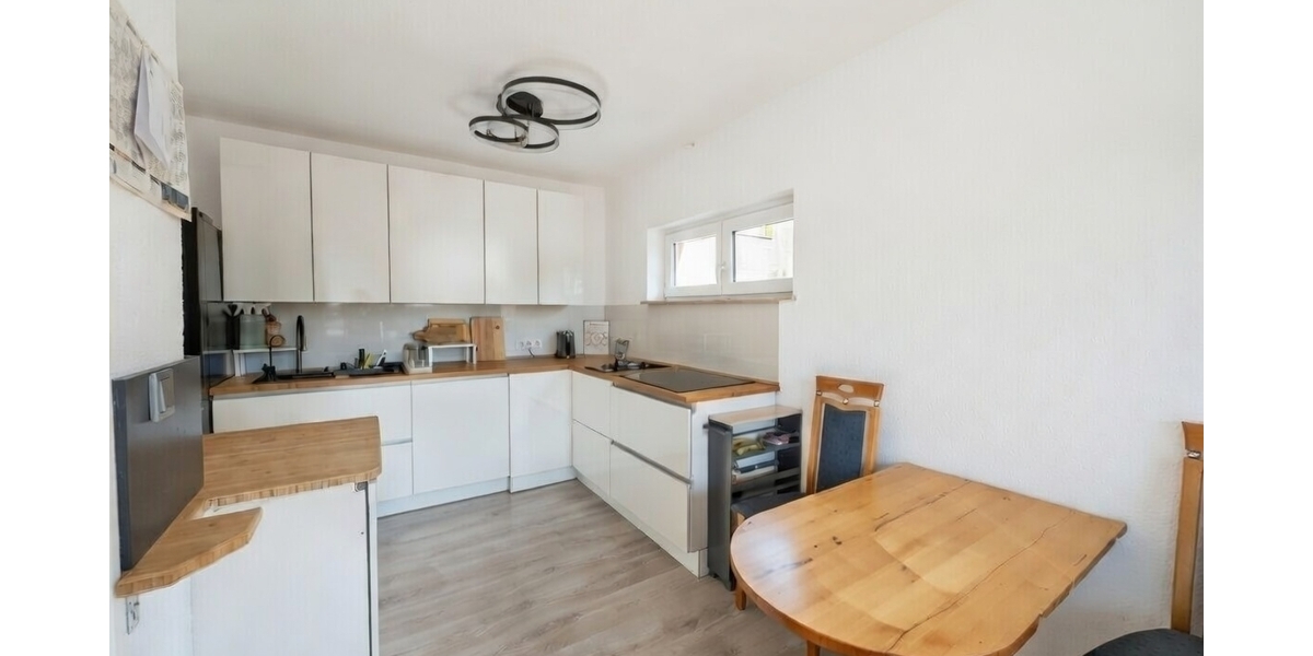 Großzügige 3,5-Zimmer-Wohnung mit Südbalkon, Stellplatz und modernisiertem Badezimmer - Etagenwohnung Senden | Angebot:25792352