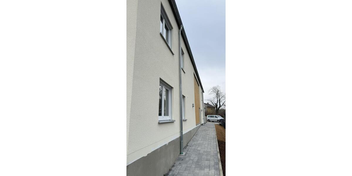 Dachgeschoßwohnung Illertissen - 3 Zimmer, 85 m&sup2;, 1.300&euro; | Angebot:25217467