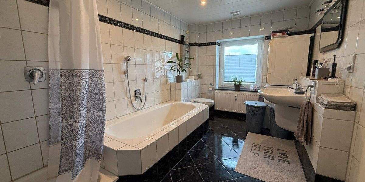 Mehrfamilienhaus, Wohnhaus Vöhringen-Illerberg Illerberg - 1 Zimmer, 357 m&sup2;, 670.000&euro; | Angebot:25698721