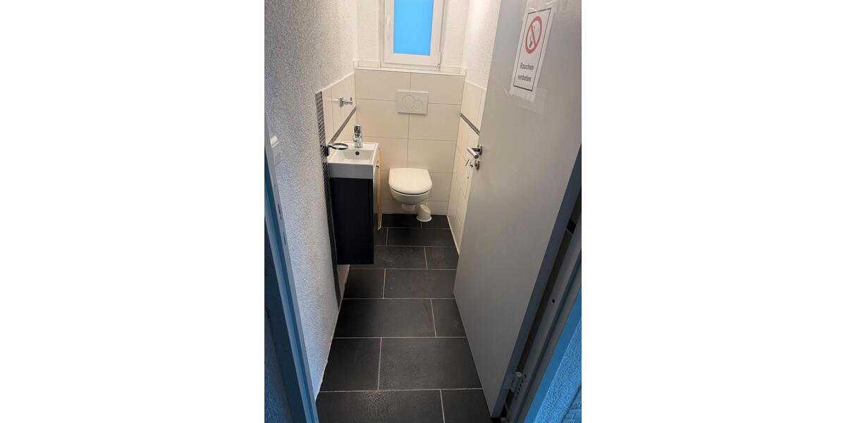 Erdgeschoßwohnung Leipheim - 11 Zimmer, 250 m&sup2;, 2.600&euro; | Angebot:25220766